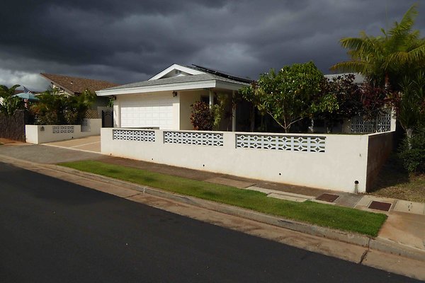 Right Side Front View of Home Right Side Front View of Home