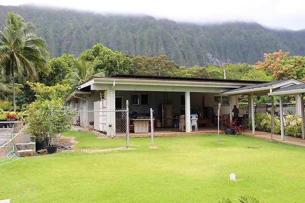 Waimanalo 41-821 Waikupanaha St Ellen.Yee 808.351.8874