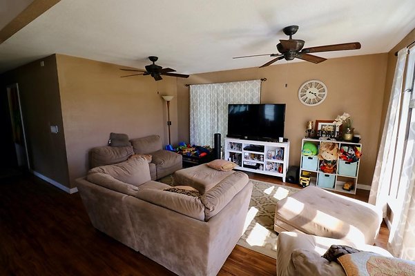 Waimanalo 41-862 Kalanianaole Hwy Mike Keohohina 808.216.6141