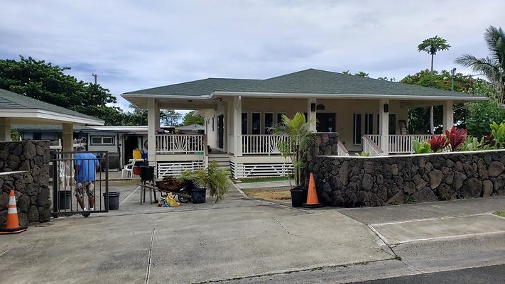 Waimanalo 41-711 Bell St Elias Lastimosa 808 259 8129