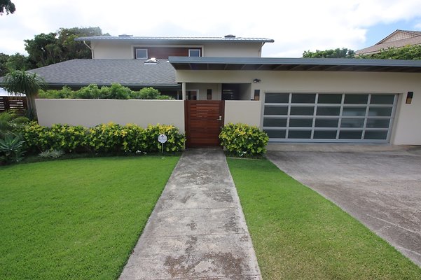 Waialae Iki 1588 Laukahi Dennis 808 225 3621 Waialae Iki 1588 Laukahi Dennis 808 225 3621