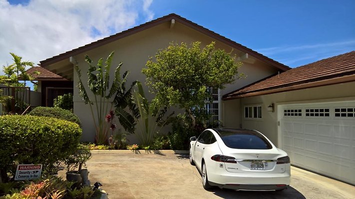 Waialae Iki Iliho Loop Marilyn Kiner 808.227.8741 Waialae Iki Iliho Loop Marilyn Kiner 808.227.8741