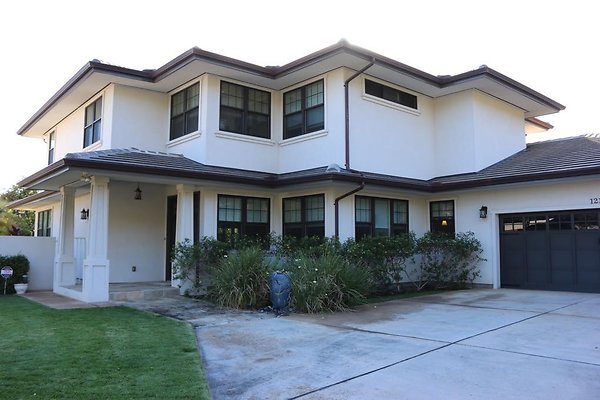 Waialae Iki 1211 Analii Pl Roy.Pfund 808.778.1719 Waialae Iki 1211 Analii Pl Roy.Pfund 808.778.1719