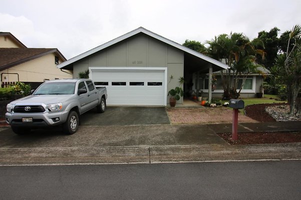 Kaneohe 46-209 Alaloa Place Dave Johnson 808.387.6174 Kaneohe 46-209 Alaloa Place Dave Johnson 808.387.6174