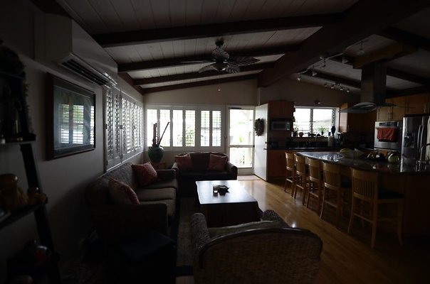 th DSC1190 th DSC1190