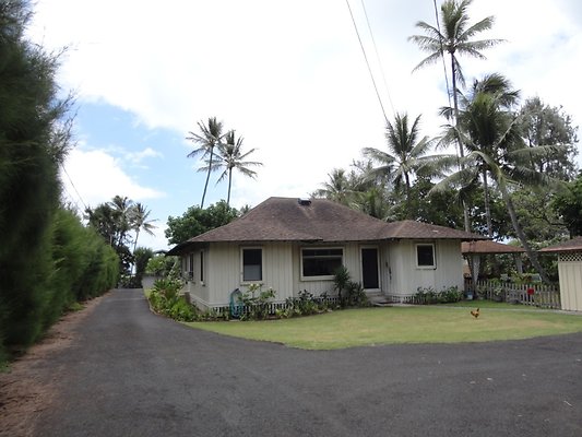 th KAILUA MWALKERHOME 1 th KAILUA MWALKERHOME 1