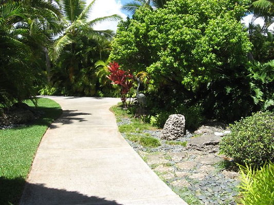 Leary Kailua 8-10 003