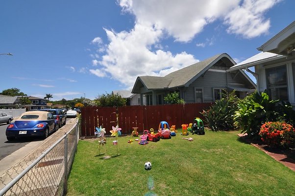 Kapahulu 3042 Makini St Ehren Reilly 617.821.8202 Kapahulu 3042 Makini St Ehren Reilly 617.821.8202