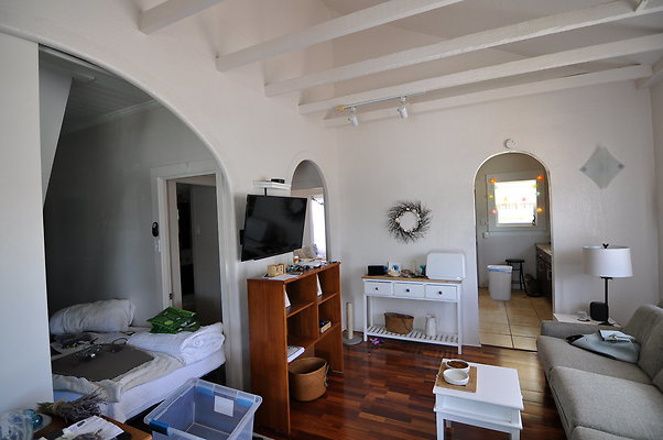 Kapahulu 3609 Leahi St Elizabeth Woolridge 808.600.9332 Kapahulu 3609 Leahi St Elizabeth Woolridge 808.600.9332