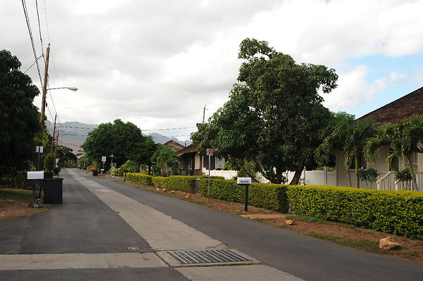 Ewa Beach Nale btwn Bond and Teeny Ewa Beach Nale btwn Bond and Teeny