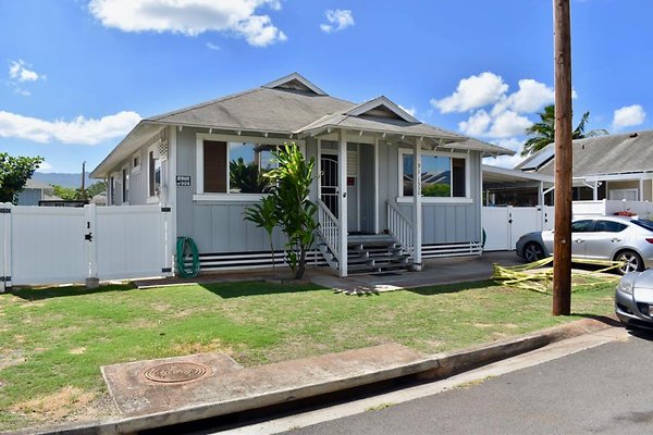 Ewa Beach 91-1530 Ekemauu St Vivian Wailana-Yamaguchi 808.358.6238 Ewa Beach 91-1530 Ekemauu St Vivian Wailana-Yamaguchi 808.358.6238