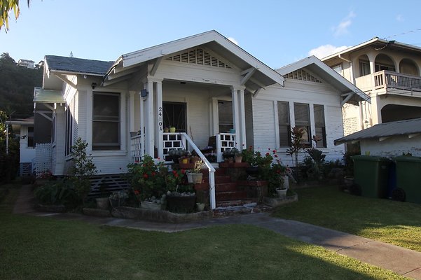 Liliha Nuuanu 2450 Puunui Ave Sara Yoshiyama 808.285.8079 Liliha Nuuanu 2450 Puunui Ave Sara Yoshiyama 808.285.8079