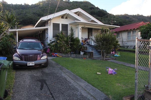 Liliha Nuuanu 2664 Puunui Ave Kui 808.312.1383