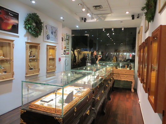 Maxi Hawaii- 358 Royal hawaiian Ave no 2- John 429.1628