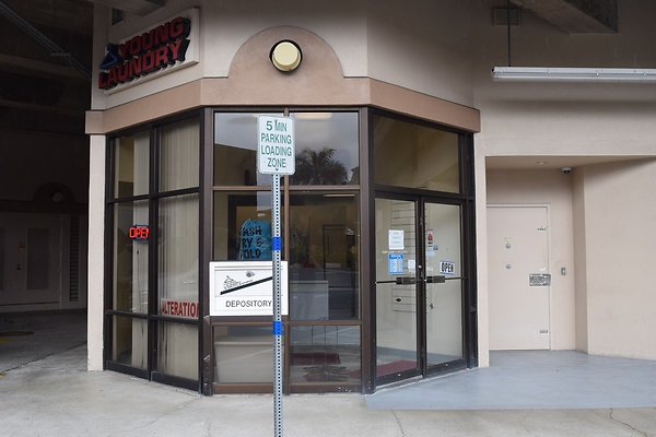 Young Laundry Kahala