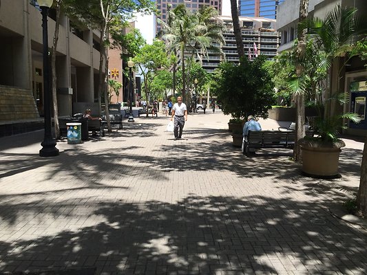 HI50 S6 Downtown Fort Street Mall 2.46 HI50 S6 Downtown Fort Street Mall 2.46