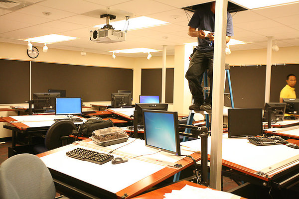 Honolulu Chaminade ComputerLab 3