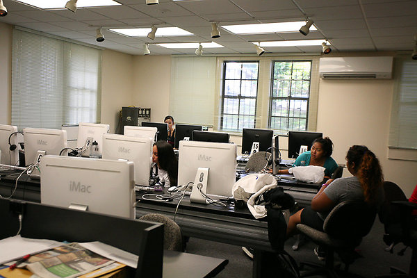 Honolulu Chaminade ComputerLab 2