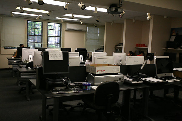 Honolulu Chaminade ComputerLab hero 2-1