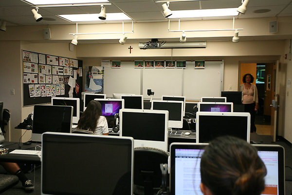 Honolulu Chaminade ComputerLab 2-3