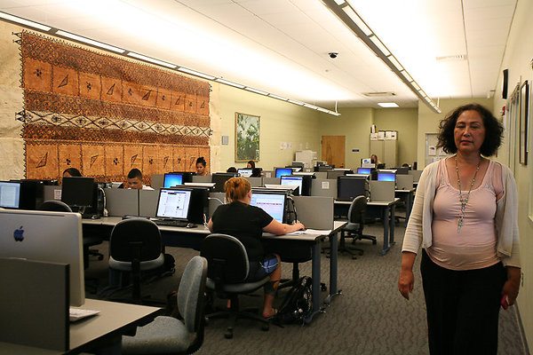 Honolulu Chaminade ComputerLab 5-5 Honolulu Chaminade ComputerLab 5-5