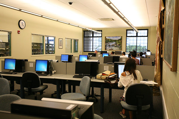 Honolulu Chaminade ComputerLab 5-2 Honolulu Chaminade ComputerLab 5-2