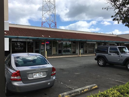 Kokea Center 1111 Dillingham Blvd Cherish Manuel 808.532.1929 - Pending