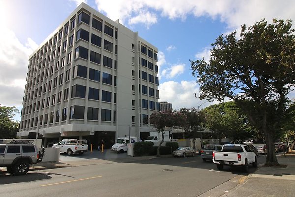 200 N Vineyard Ave Norm Baker 808.561.1951 200 N Vineyard Ave Norm Baker 808.561.1951