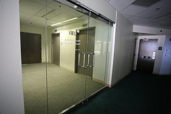 WaikikiTradeCenter WaikikiTradeCenter