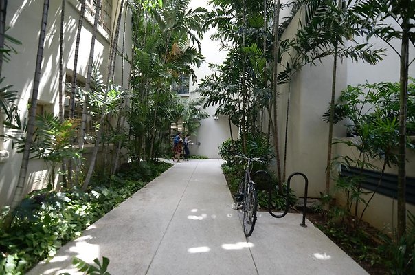 th DSC3548 th DSC3548