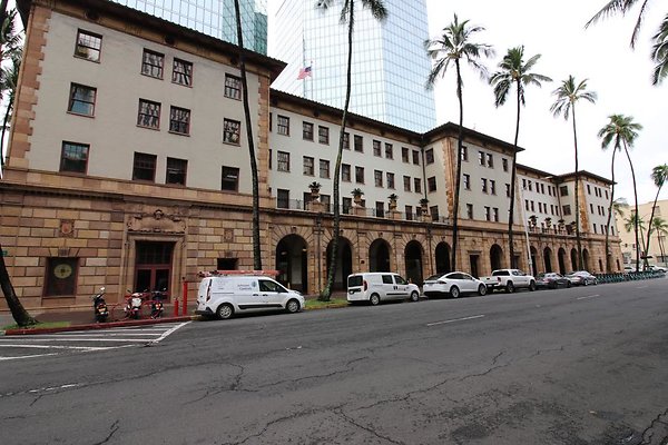 Dillingham Transportation Bldg 733 Bishop St Tess Hirai 808.537.6132 Dillingham Transportation Bldg 733 Bishop St Tess Hirai 808.537.6132