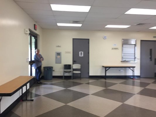 th OVC INT BH 08-09   15 49 22 PM