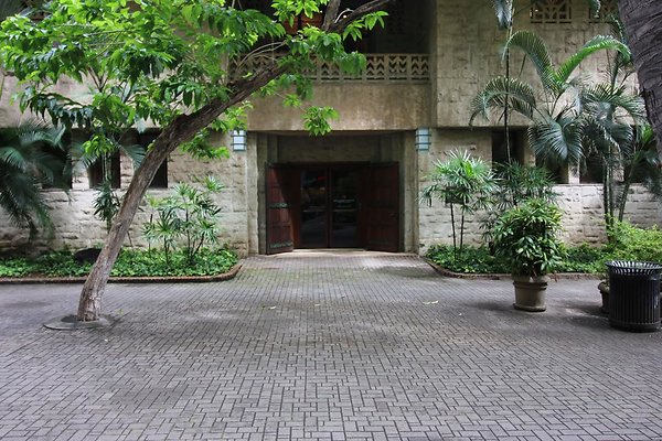 C Brewer Bldg Hawaii Community Foundation 827 Fort Street Mall Kawehi Yim 808.537.6333 C Brewer Bldg Hawaii Community Foundation 827 Fort Street Mall Kawehi Yim 808.537.6333