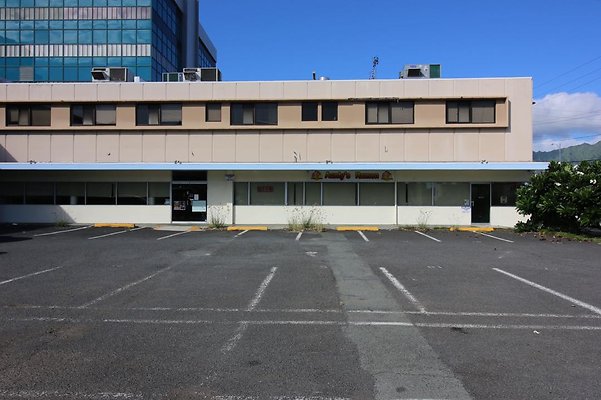 McCully 1110 McCully St Mark Miyamoto 808.521.5655 McCully 1110 McCully St Mark Miyamoto 808.521.5655