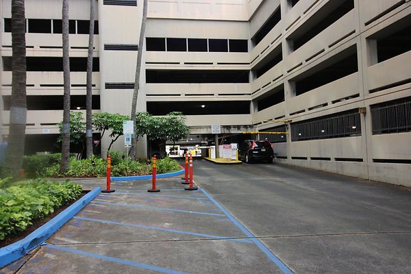 Hale Pauahi Parking Garage 155 N Beretania St Tim Gaston 808.426.6511 Hale Pauahi Parking Garage 155 N Beretania St Tim Gaston 808.426.6511