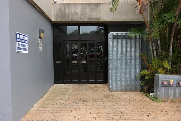 3536 Harding Ave Sheryl Toda 808.735.7318 3536 Harding Ave Sheryl Toda 808.735.7318