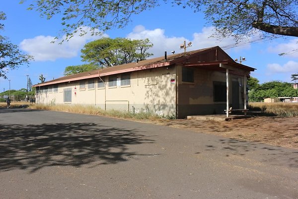 Kalaeloa-34 Yorktown Street Sara.Beamer 808.832.4693 HPHA