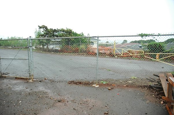 th DSC 6063 backgate th DSC 6063 backgate