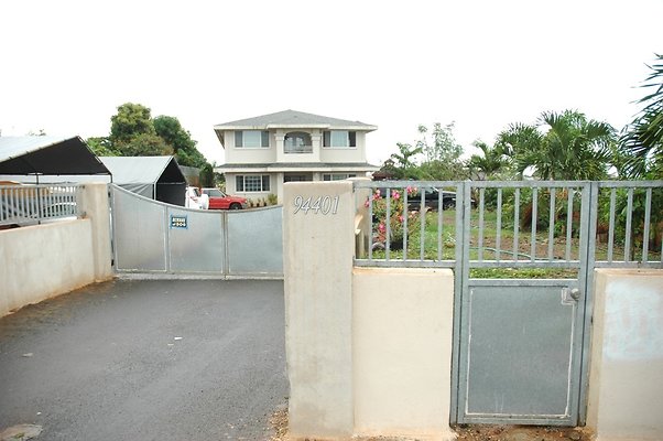 Waipahu 94-401 Loaa St