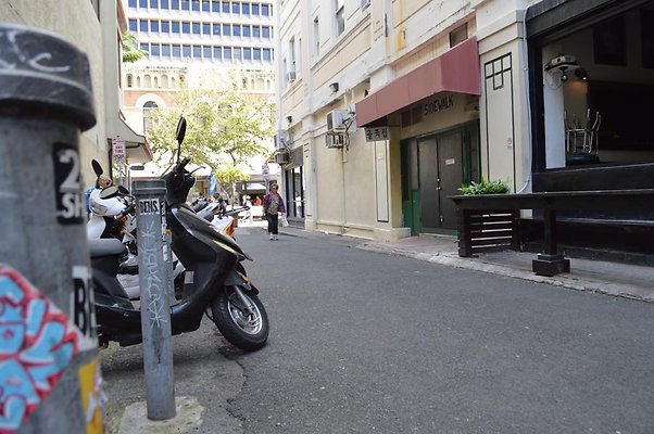 th DSC 0773 th DSC 0773