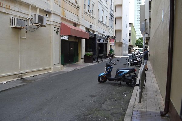 Chaplain Lane Alley Chaplain Lane Alley