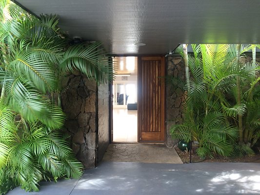 HI50 S5 5797KalanianaoleHwyKI2 2014-10-31 14.09.25