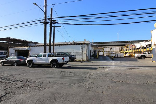 Mapunapuna 2769 Kilihau St Mike Leary 808.479.4098 Mapunapuna 2769 Kilihau St Mike Leary 808.479.4098