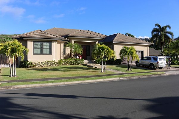 Aina Haina 1014 Waiiki St Iris Teramae 808.382.9711 Aina Haina 1014 Waiiki St Iris Teramae 808.382.9711