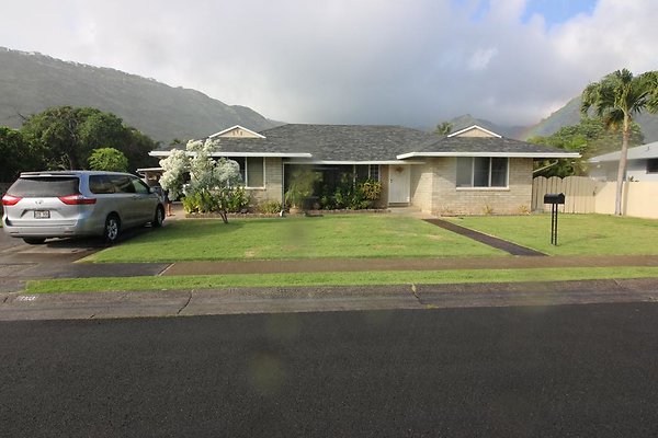 Aina Haina 5333 Apo Drive David Manring 808.741.4677 Aina Haina 5333 Apo Drive David Manring 808.741.4677