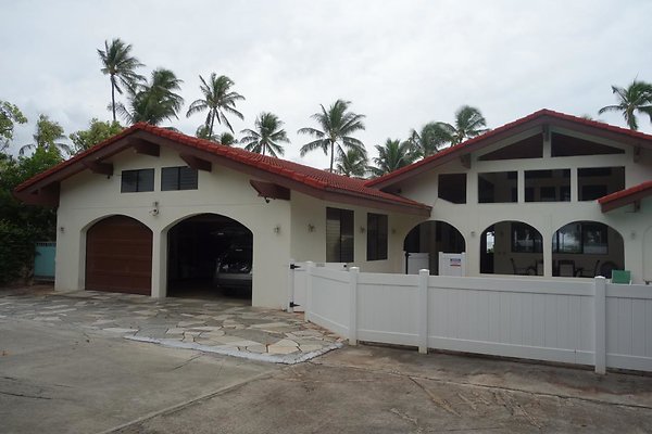 Aina Haina 4921 Kalanianaole Hwy Randy Brandt 808.721.0753 Aina Haina 4921 Kalanianaole Hwy Randy Brandt 808.721.0753