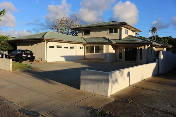 Aina Haina 4907 Poola St Pam Yoshino 808.389.5070 Aina Haina 4907 Poola St Pam Yoshino 808.389.5070