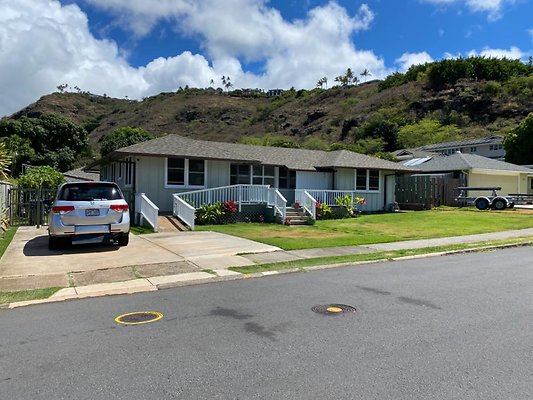 Aina Haina 5382 Papai St Lisa Siegfried 808.271.9835 Aina Haina 5382 Papai St Lisa Siegfried 808.271.9835