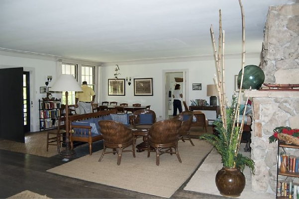 White Estate @ Pounders 048 White Estate @ Pounders 048