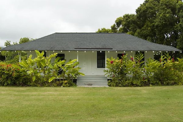 White Estate @ Pounders 027 White Estate @ Pounders 027